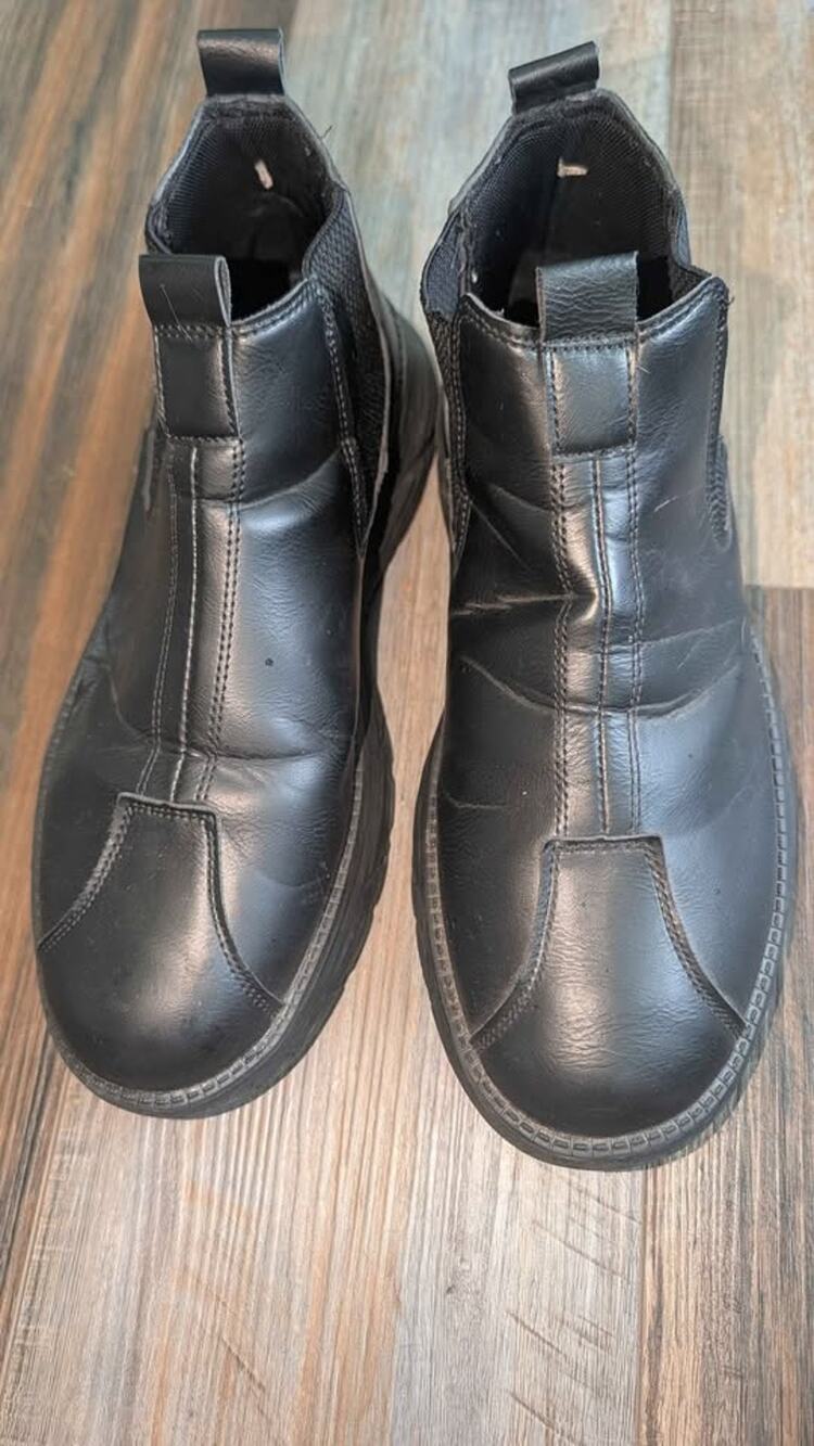 Black Chelsea Boots